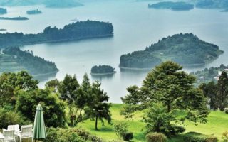 4 Days Bwindi Gorilla Trekking & Lake Bunyonyi tour